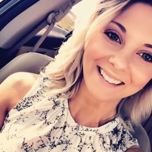 Meet your Posher, Elaina